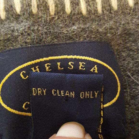 Chelsea Cambell Lambswool & Angora Cardigan - Picture 9 of 9